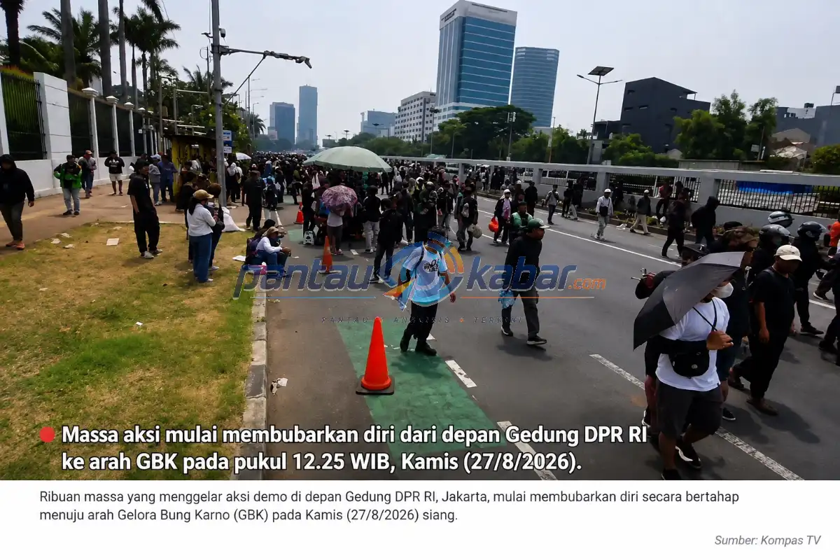 Demo 27 Agustus di DPR, Massa Mulai Membubarkan Diri Menuju GBK Massa aksi demo 27 Agustus 2026 mulai membubarkan diri dari depan Gedung DPR RI Jakarta menuju arah Gelora Bung Karno (GBK) pada Kamis siang.